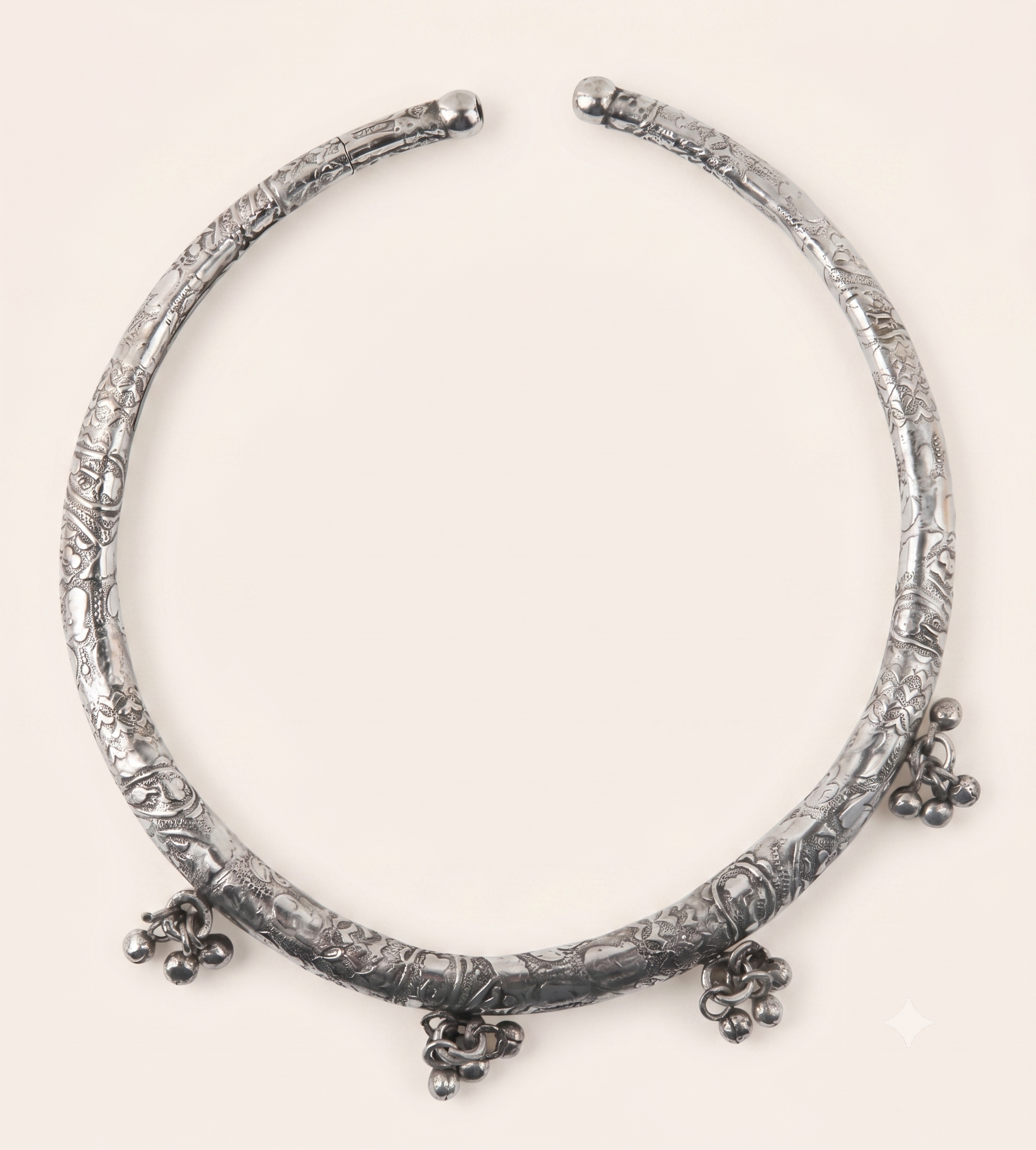Silver Oxidised Hasli
