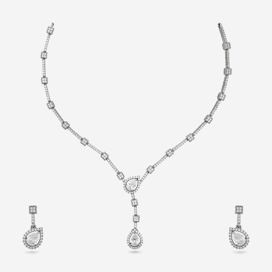Emerald Pear-Cut Cascade Necklace