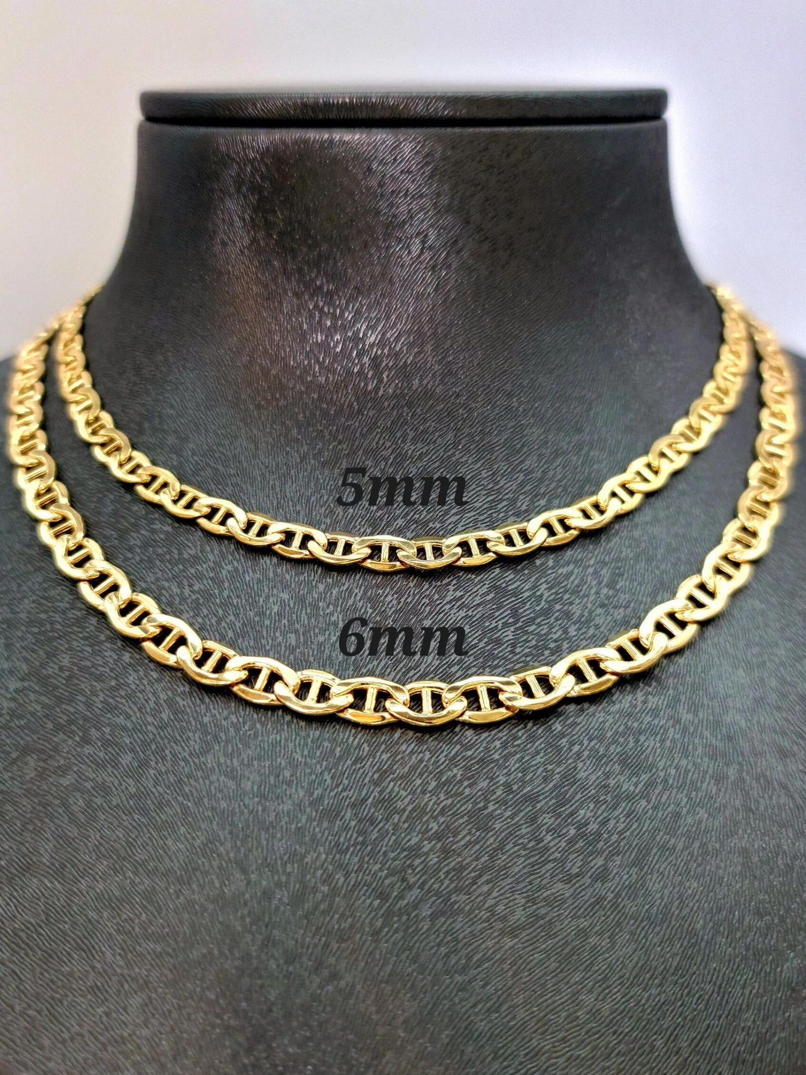 Heavy Figaro Chain — view 4