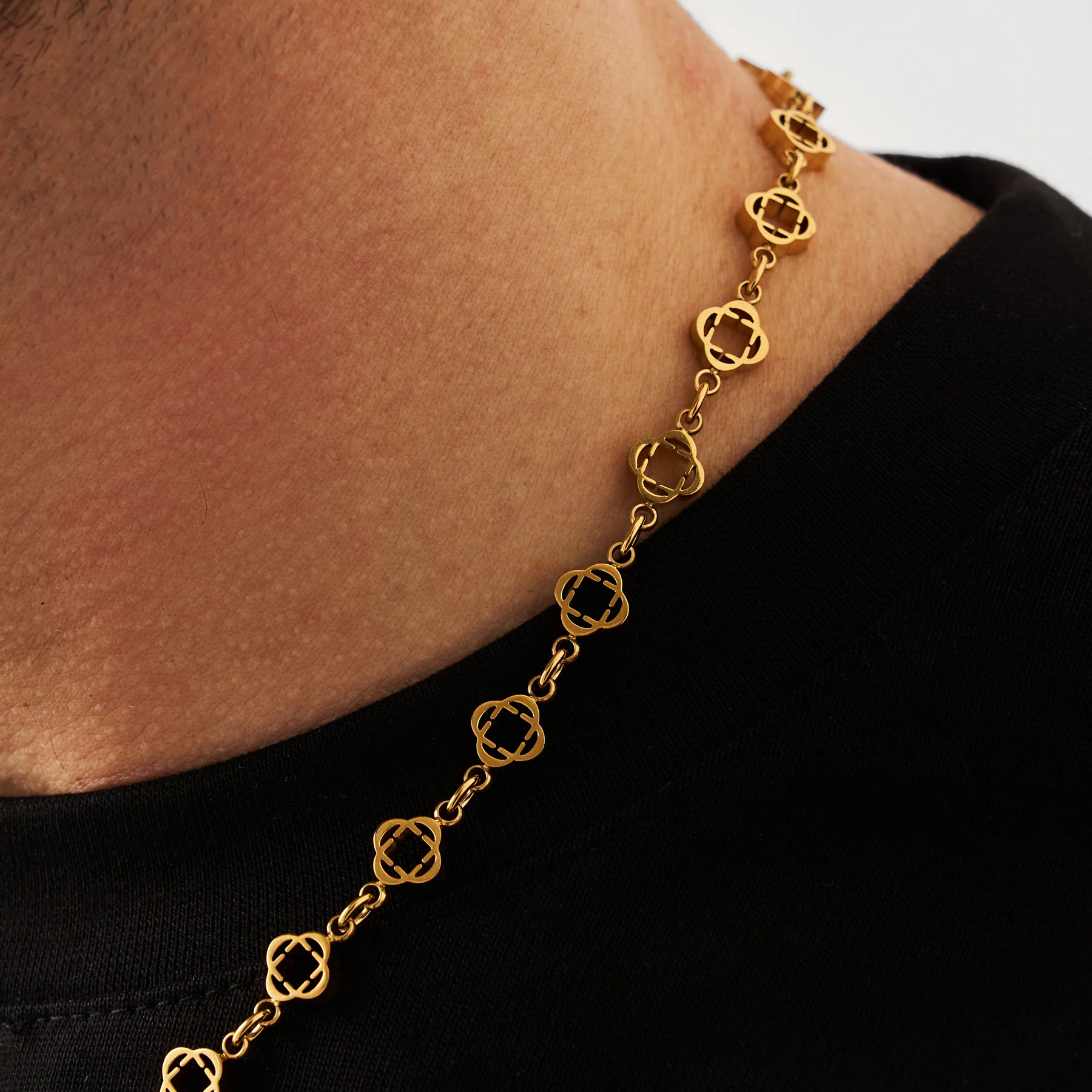 Clover Link Necklace — view 4