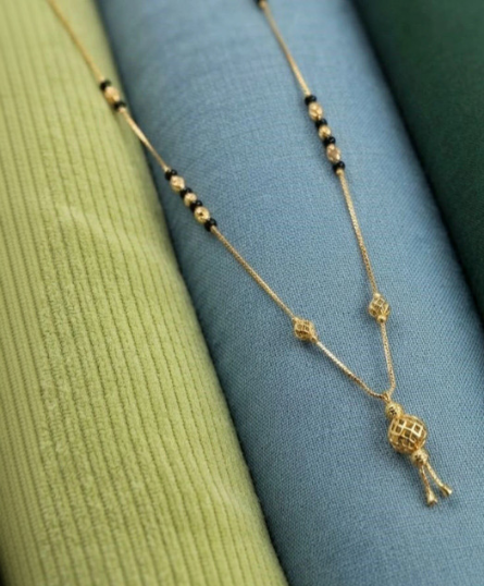 Simple AD Mangalsutra — view 2