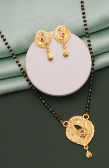 Engraved Heritage Mangalsutra — view 2