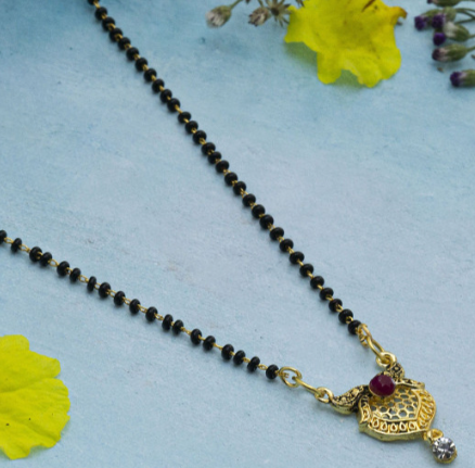 Engraved Patta Mangalsutra — view 3