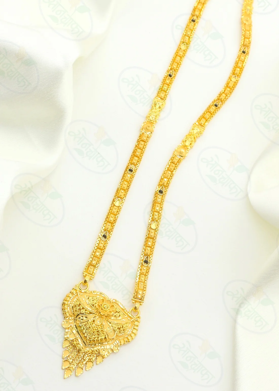 Simple Patta Mangalsutra — view 2