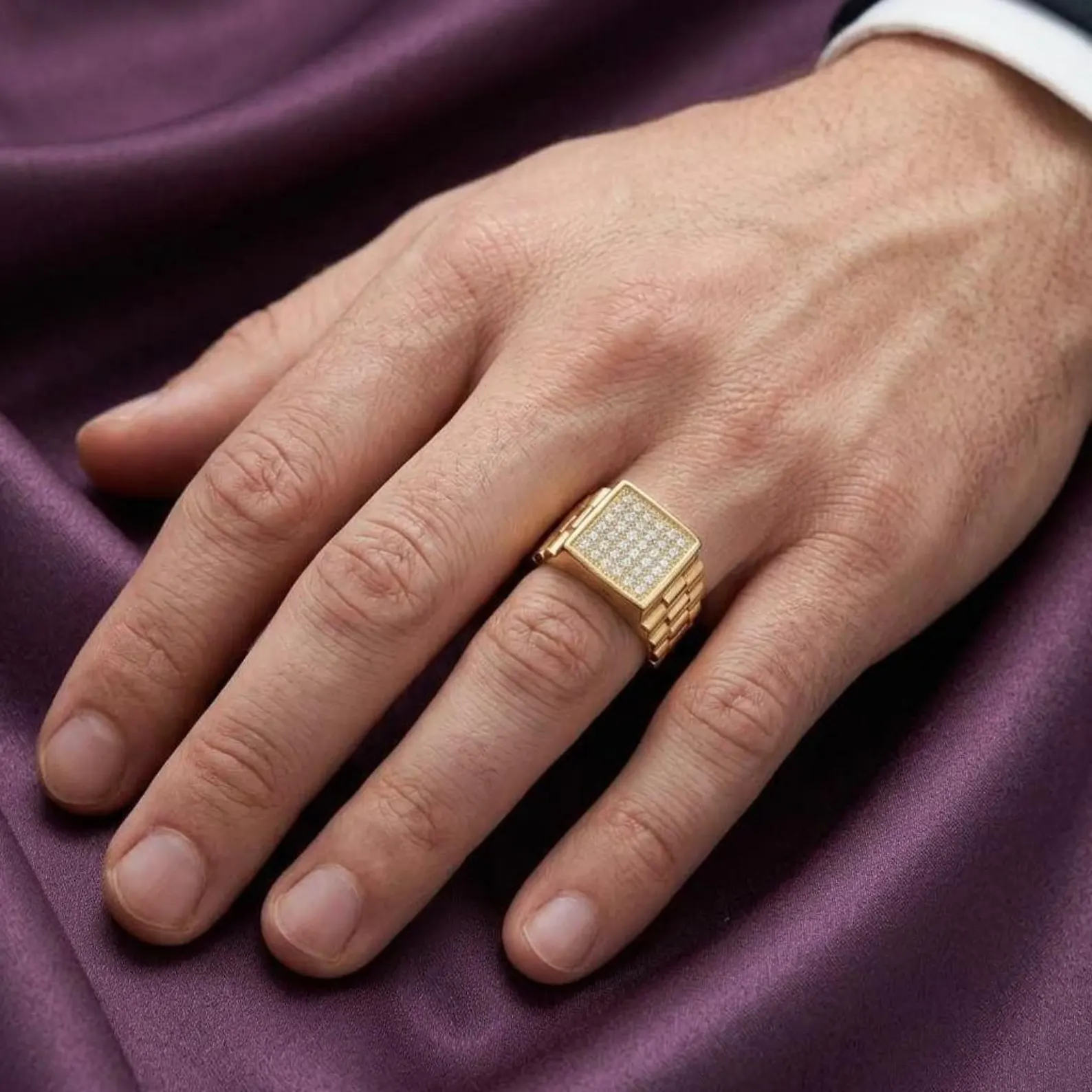 Men's Signet Ring — view 4