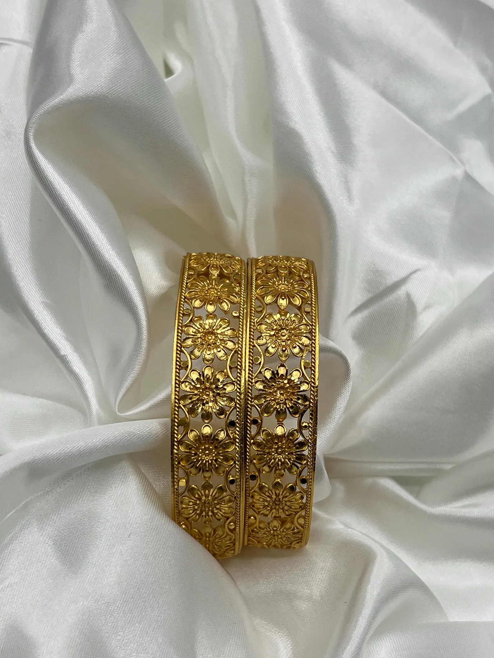 Meenakari Bridal Kangan — view 3