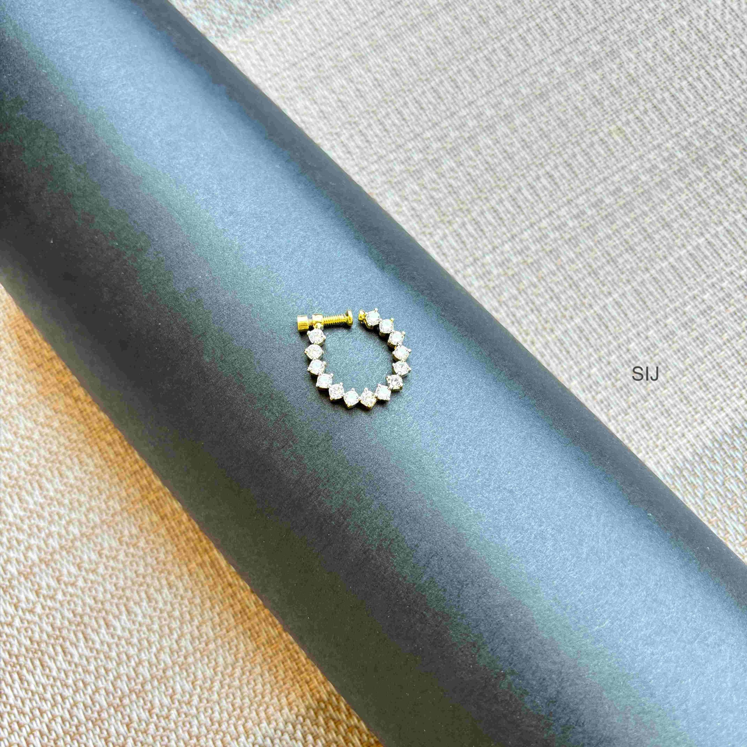 Simple Screw-Type Nose Pin — view 2