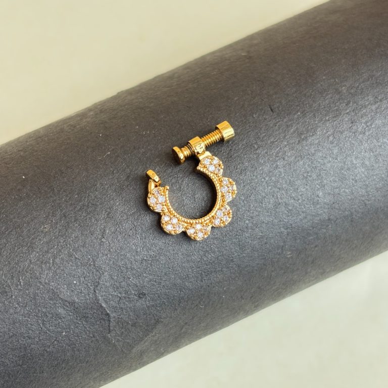 Minimal Gold Nose Pin — view 2