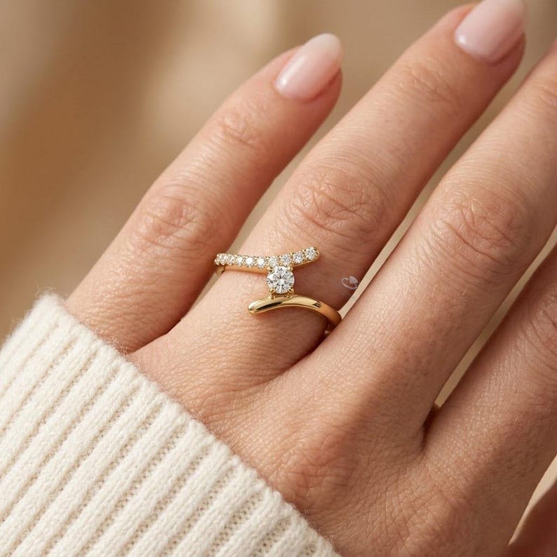 Elegant Halo Ring — view 3