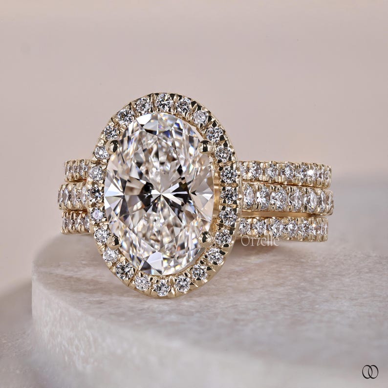 Modern Prong Ring