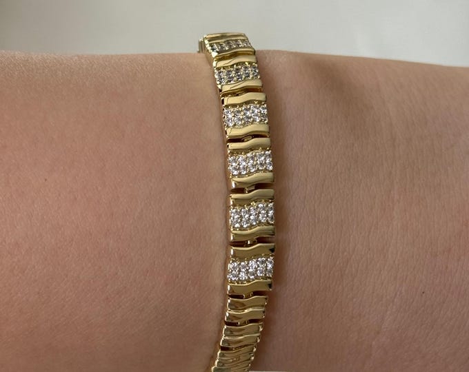 Classic Geometric Bracelet — view 3