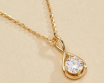 Timeless Solitaire Pendant — view 6