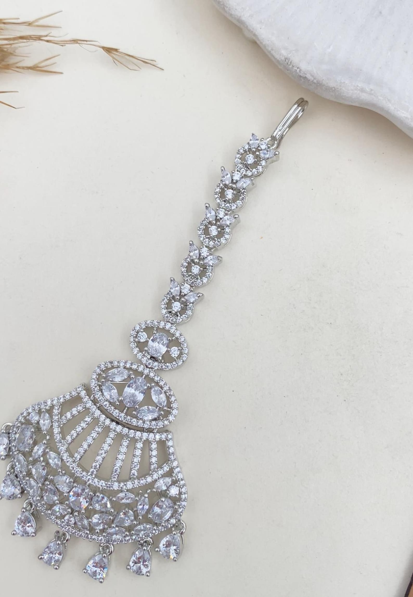 Diamond Bridal Maang Tikka — view 9