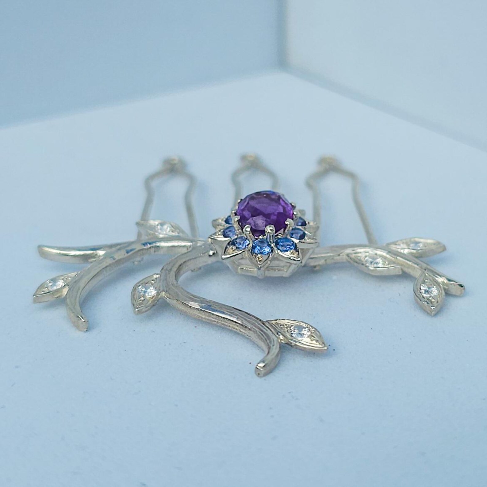 Elegant Hair Pin — view 2