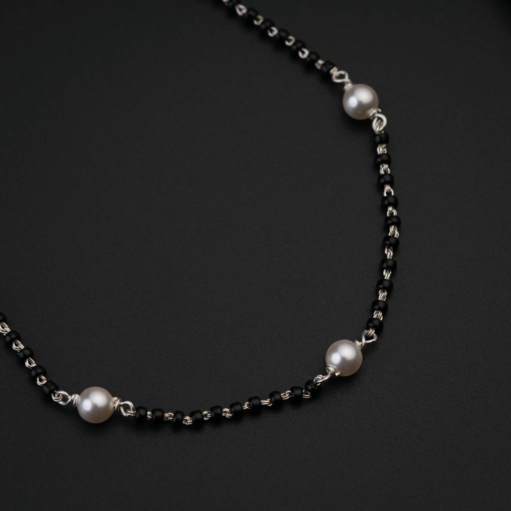 Petite Mangalsutra — view 3
