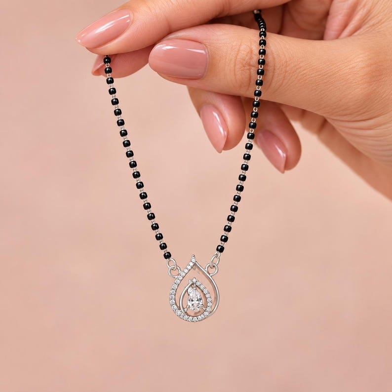 Classic Black Bead Design — view 10