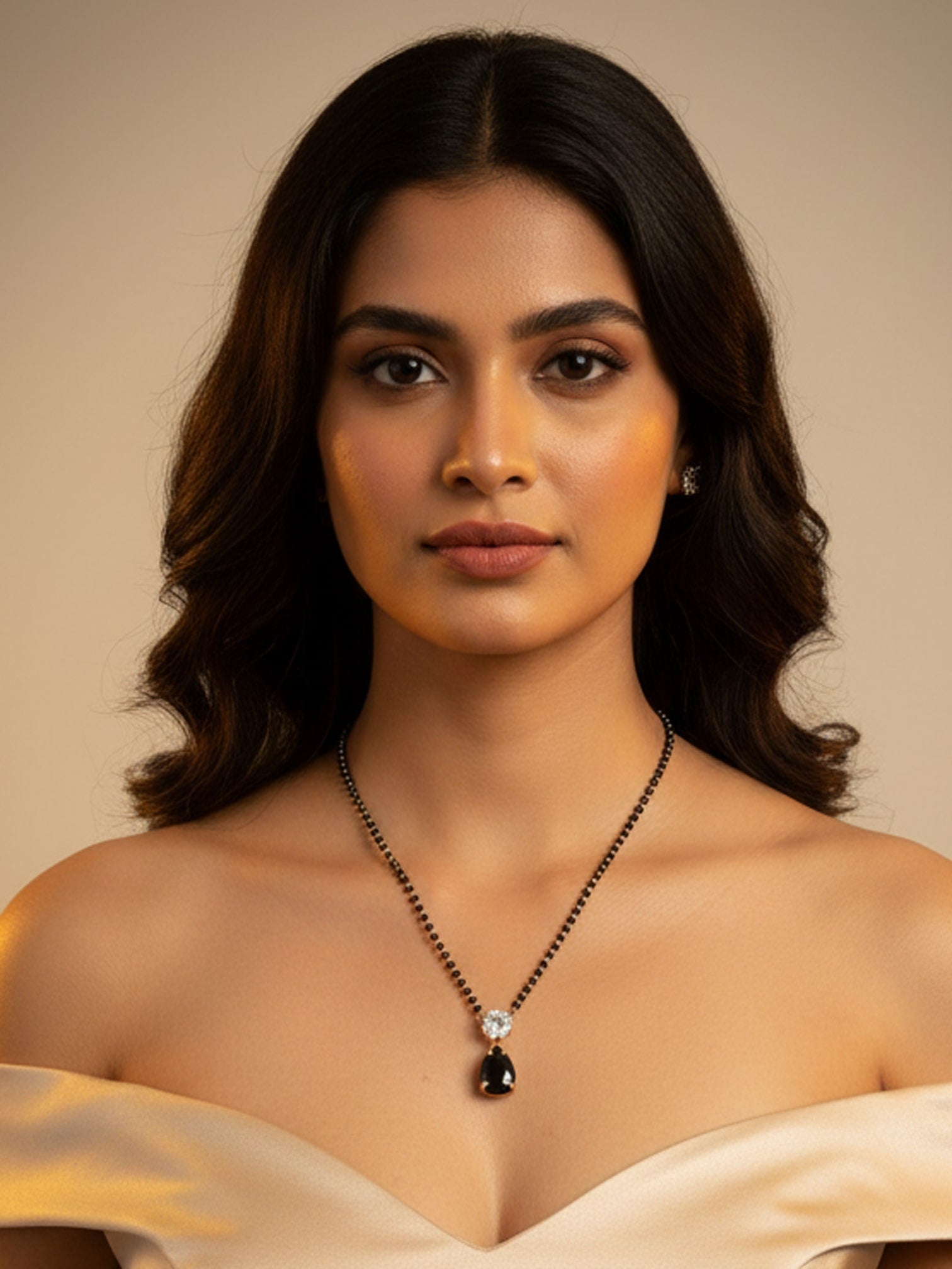 Sleek Silver Pendant — view 2