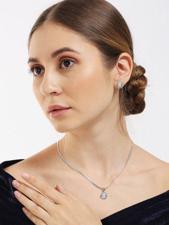 Layered Chain Set — view 3