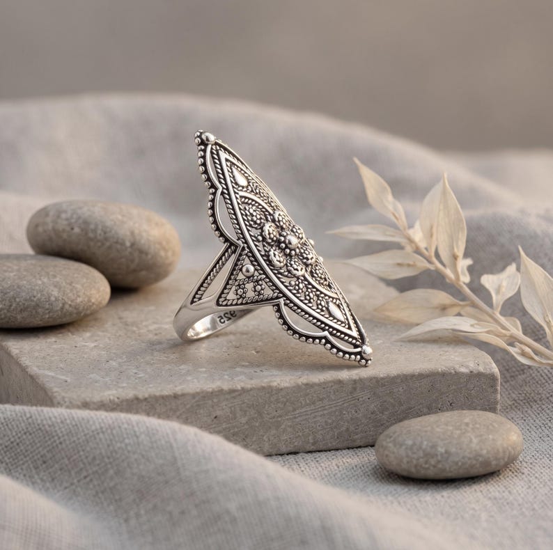 Everyday Traditional Ring — view 2