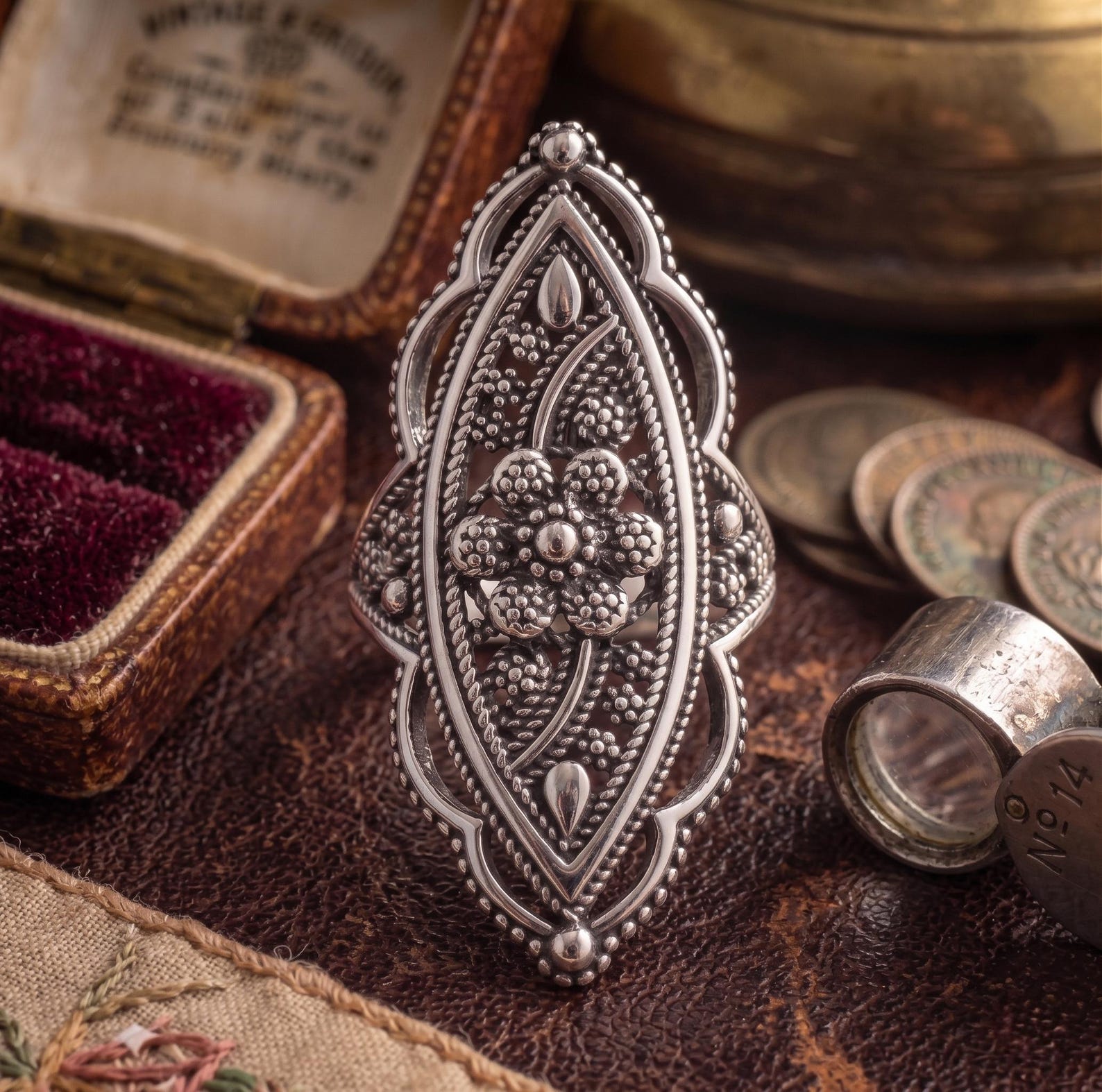 Everyday Traditional Ring — view 4