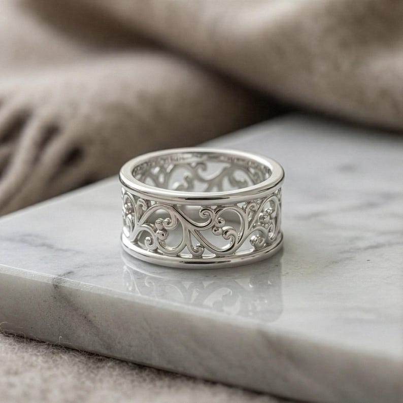 Simple Oxidized Ring — view 4