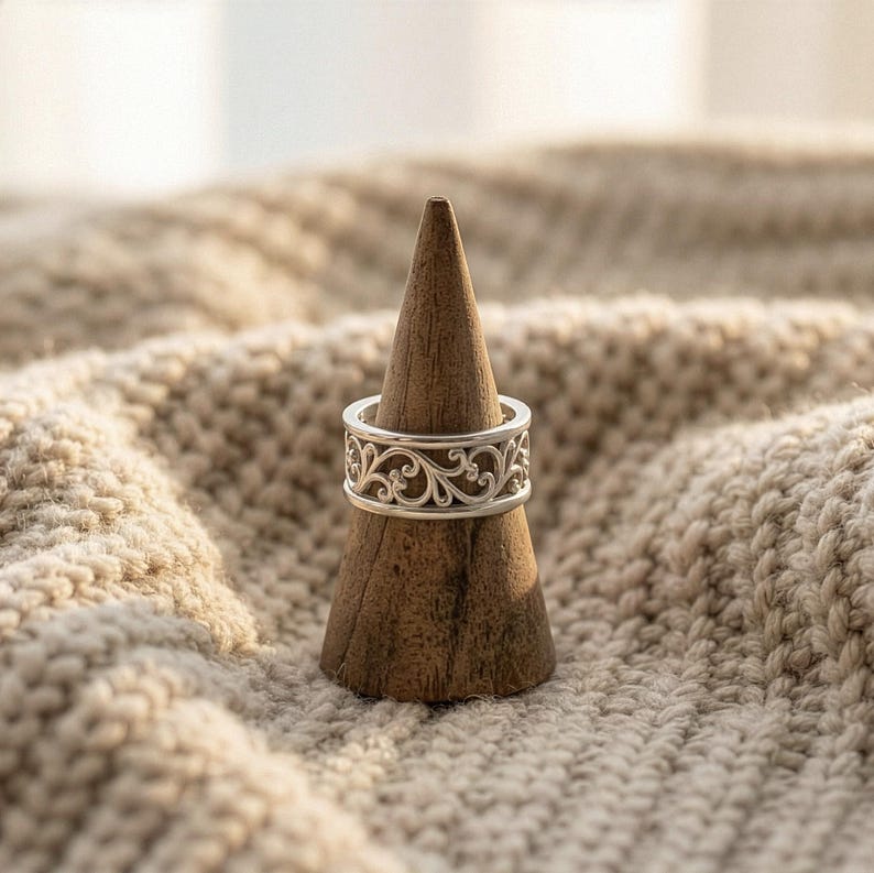 Simple Oxidized Ring — view 5