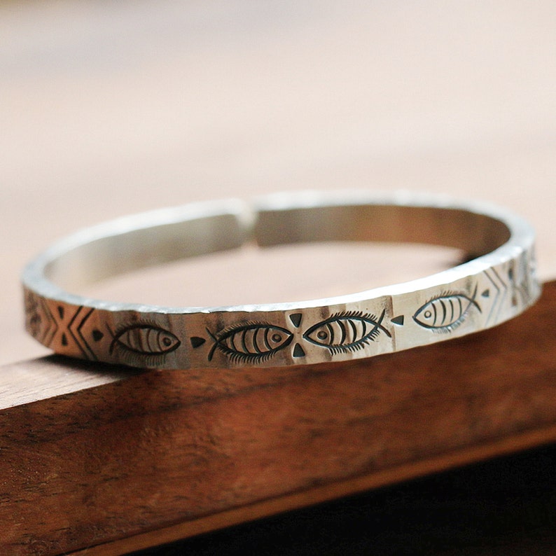 Delicate Engraved Kada
