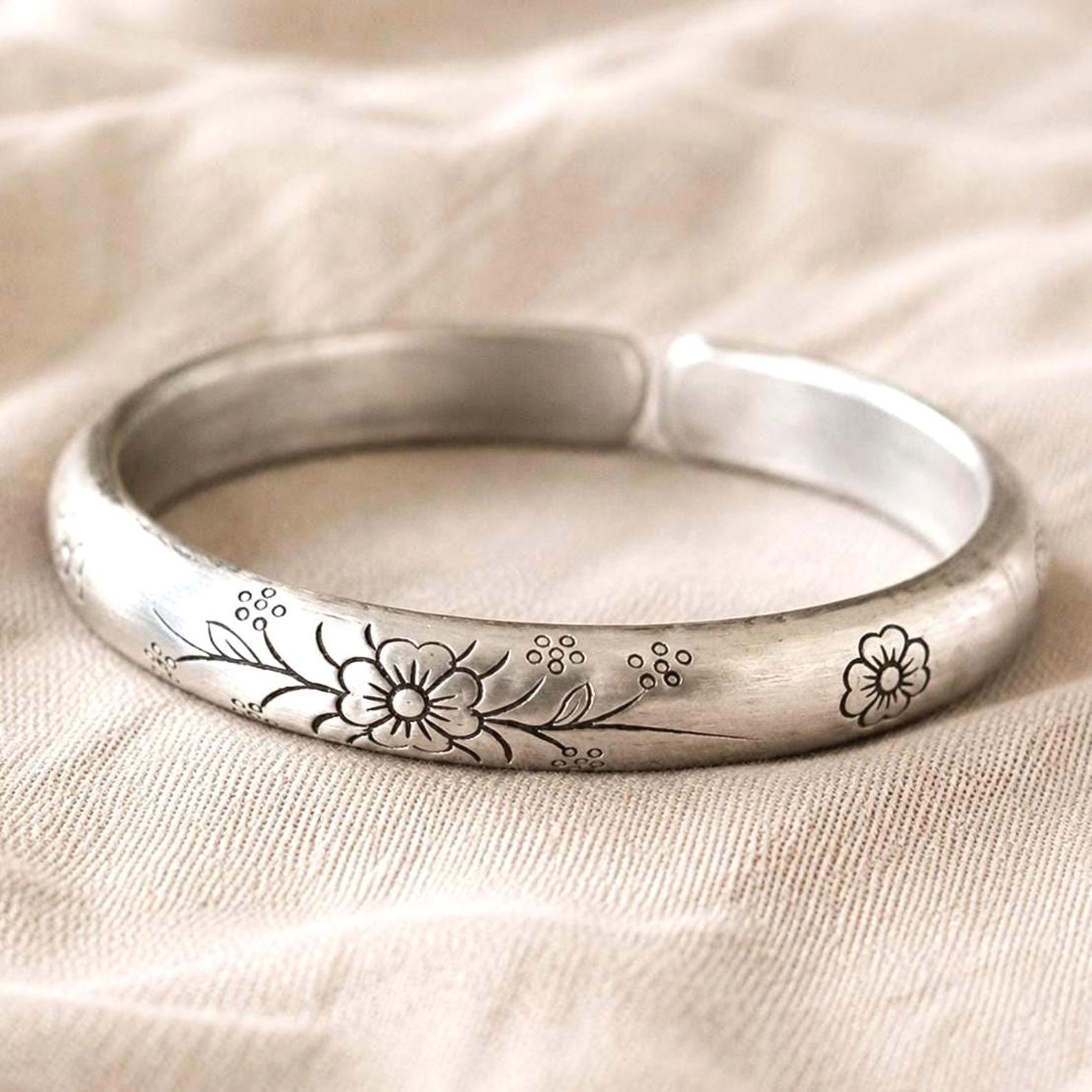 Womens Engraved Kada — view 4