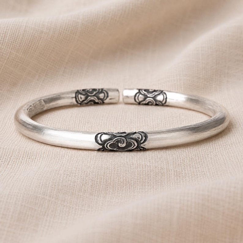 Modern Engraved Kada — view 3