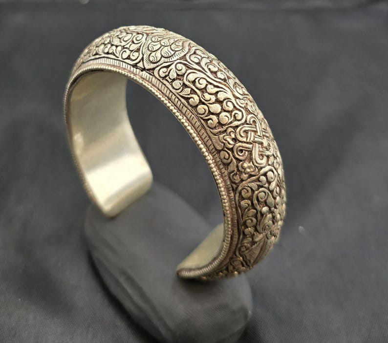 Antique Oxidized Kada