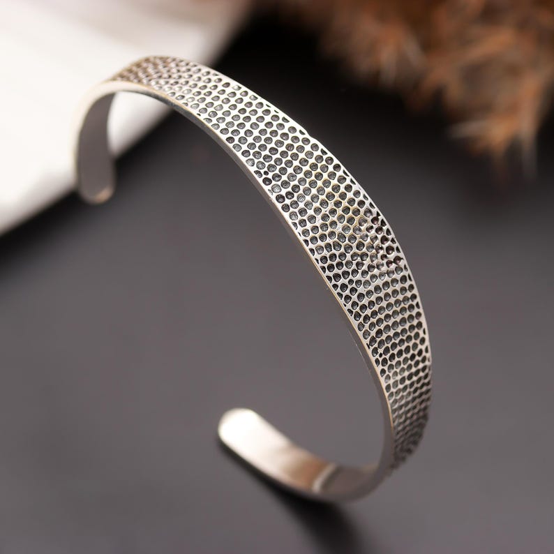 Flexible Open-End Kada