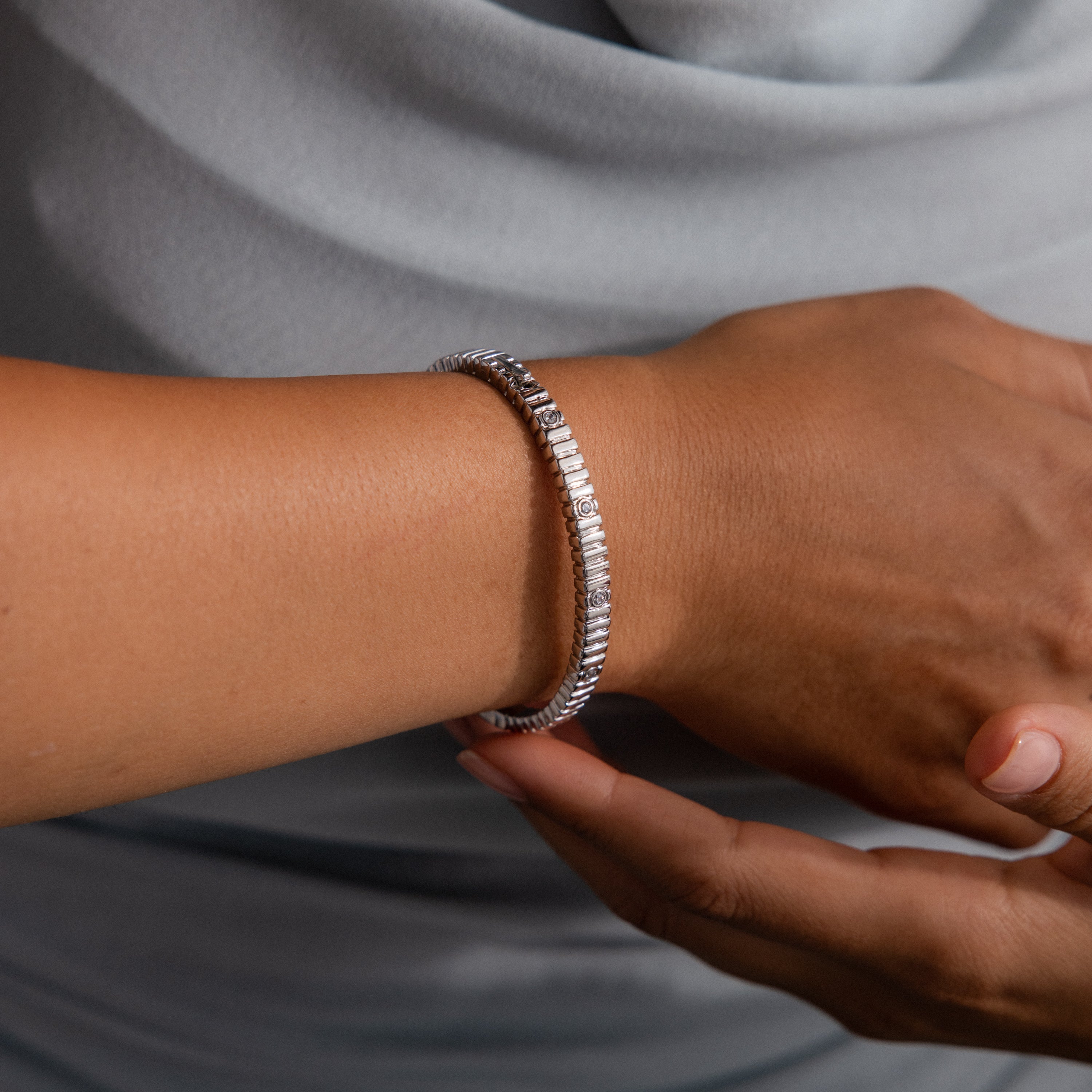 Minimalist Sleek Kada — view 4