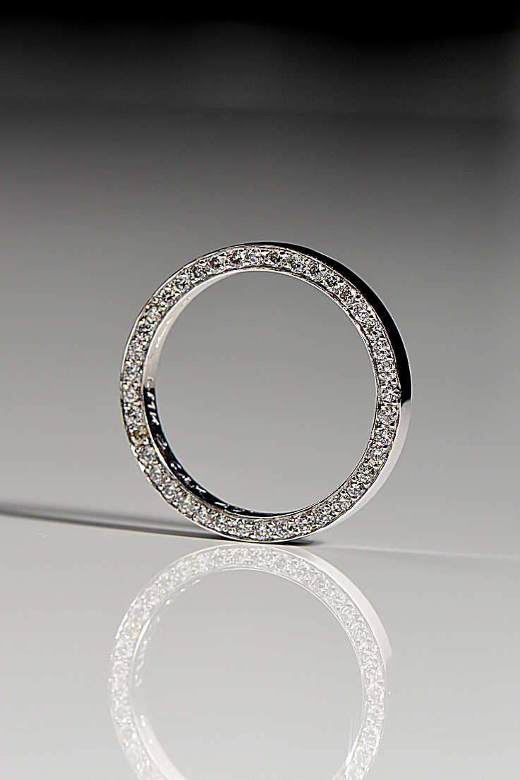 Elegant Wedding Band — view 4