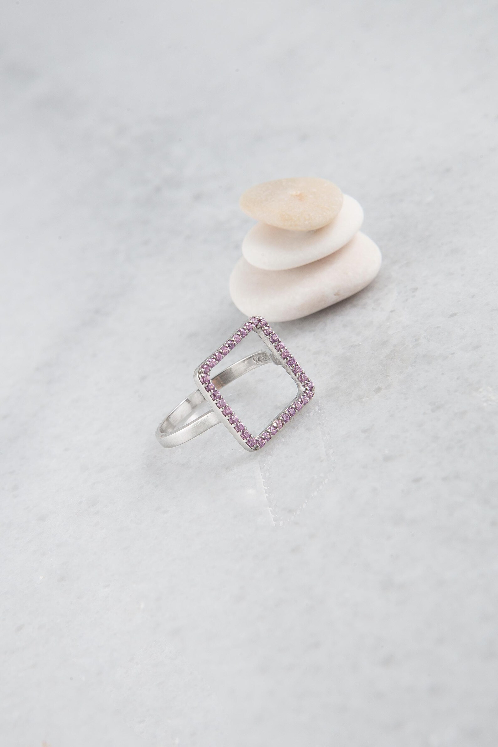 Minimal Geometric Ring — view 4