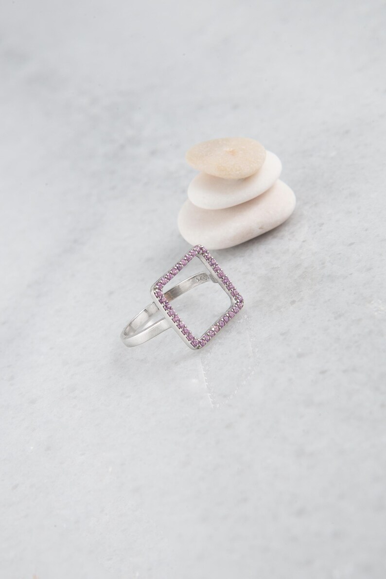 Minimal Geometric Ring — view 6
