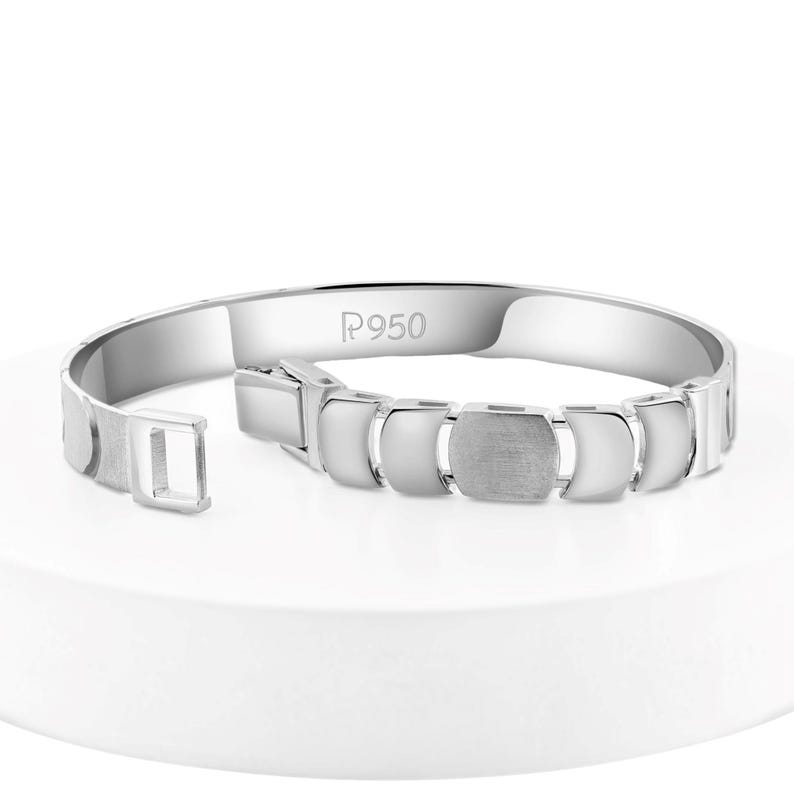 Modern Wristband — view 4